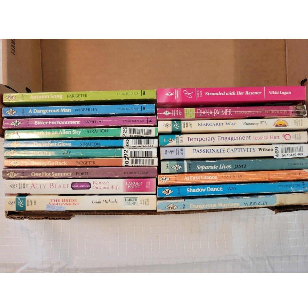 Lot of 19 Harlequin Romance Paperback Books Diana Palmer Margaret Way Vintage